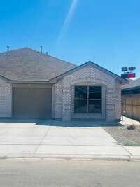 Building Photo - 71 Maverick Dr