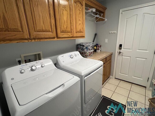 Building Photo - 3617 Benjamin Davis Dr