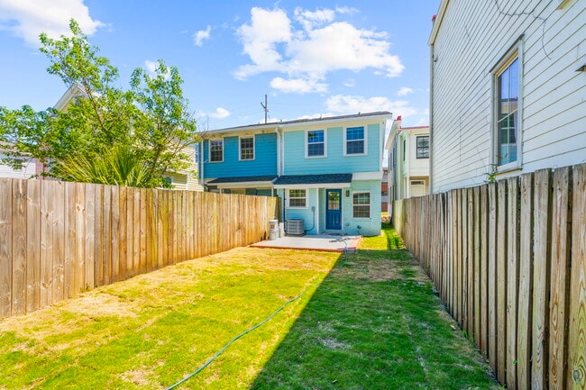 Building Photo - 24 Blake St