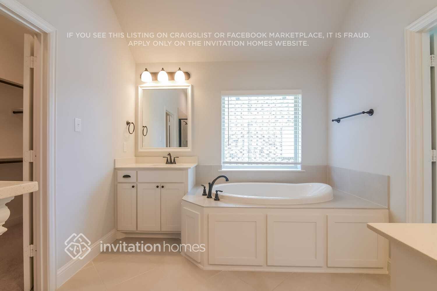 Building Photo - 1617 Whispering Trail Dr