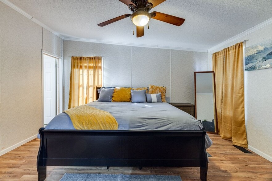 Building Photo - 9427 Syble Dr