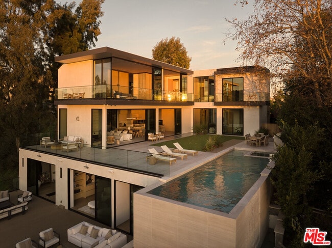 Building Photo - 1149 Linda Flora Dr