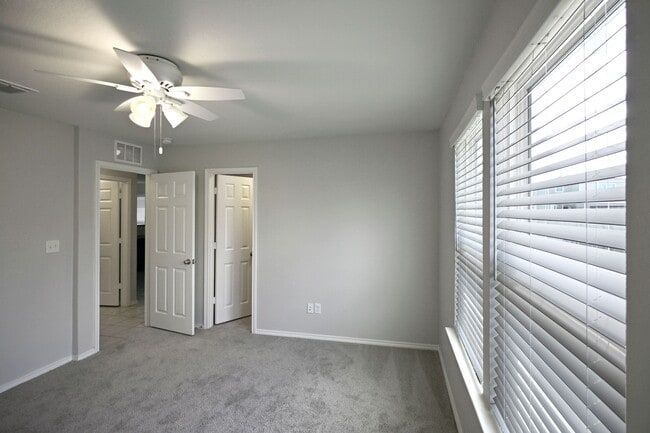 Building Photo - 458 Russian Sage