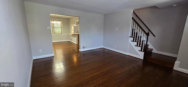 Building Photo - 1817 Darrich Dr