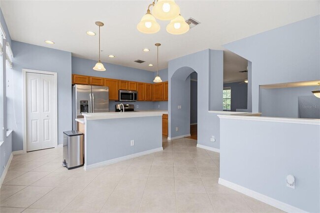 Building Photo - 3011 Pointeview Dr