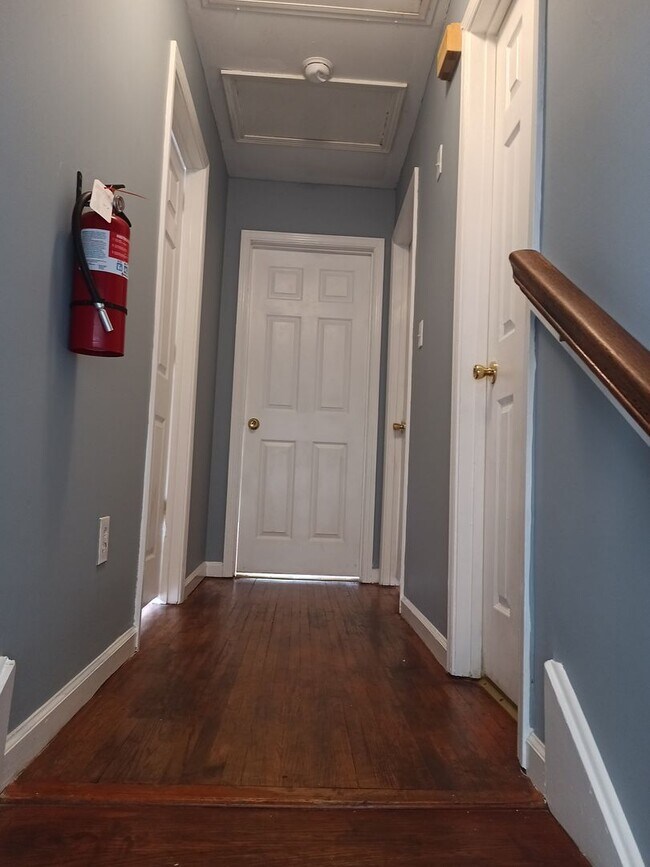 Building Photo - Half off first month rent move in special