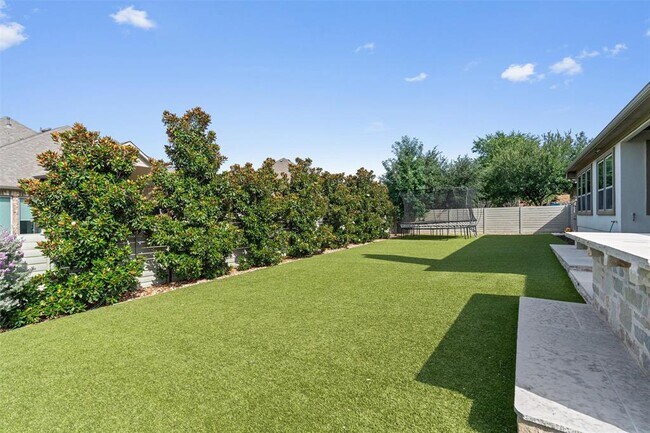 Building Photo - 201 Barefoot Park Ln