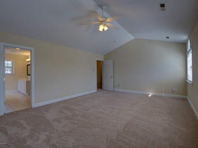 Building Photo - 217 Windchime Dr