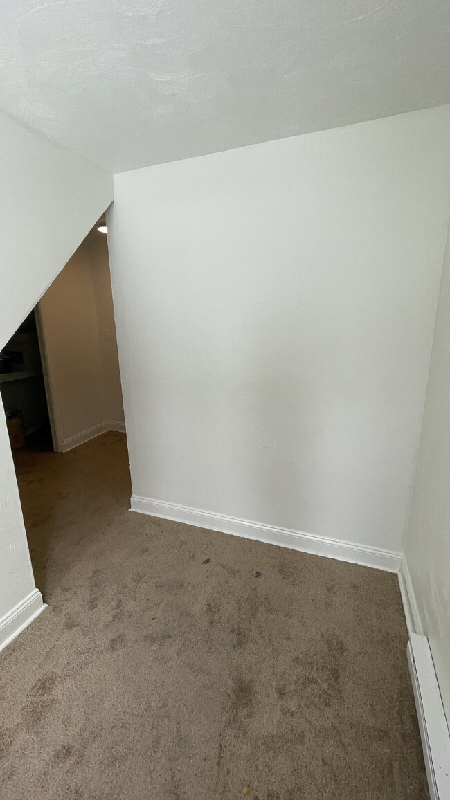 Building Photo - Spacious 3-Bedroom in Bellevue – Minutes from Downtown Pittsburgh!