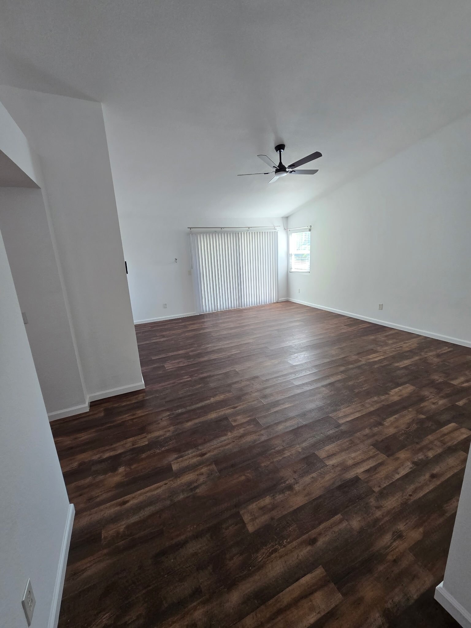 Building Photo - 542 Trailridge Dr