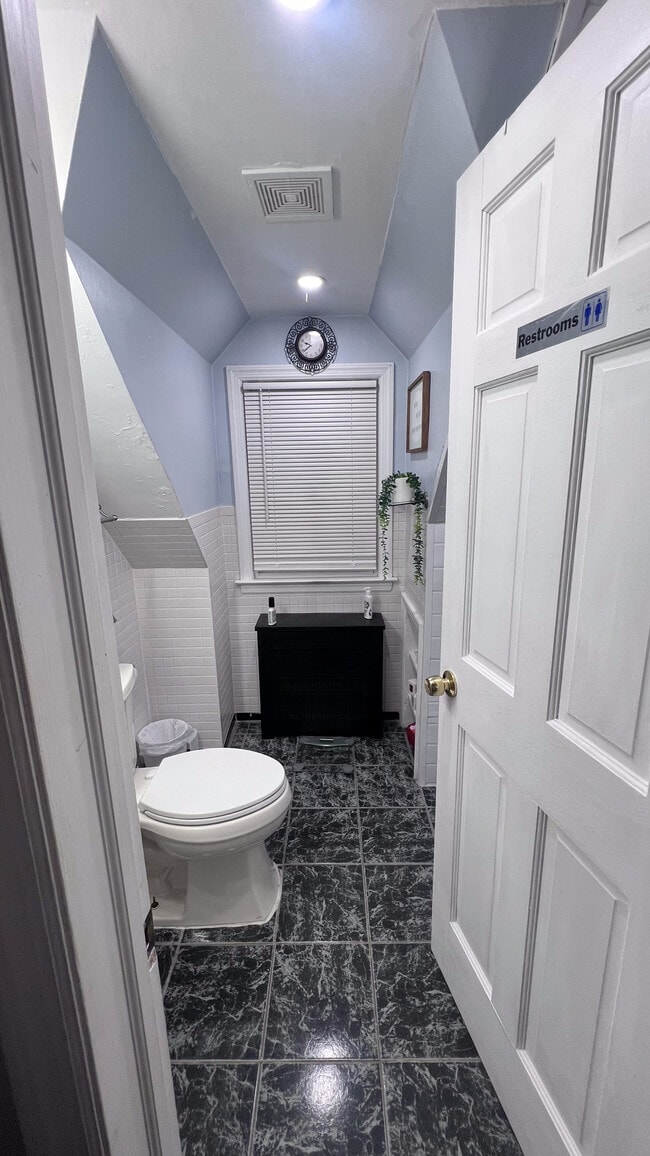 Bathroom (7 1/2 ft by 7ft) - 1012 Main St