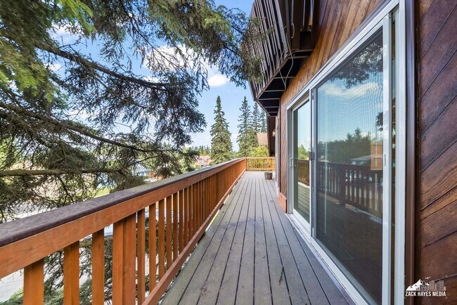 Building Photo - 6010 Staedem Dr