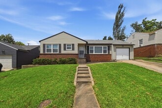 Building Photo - Charming 3 Bedroom 1 Bath near Route 66!