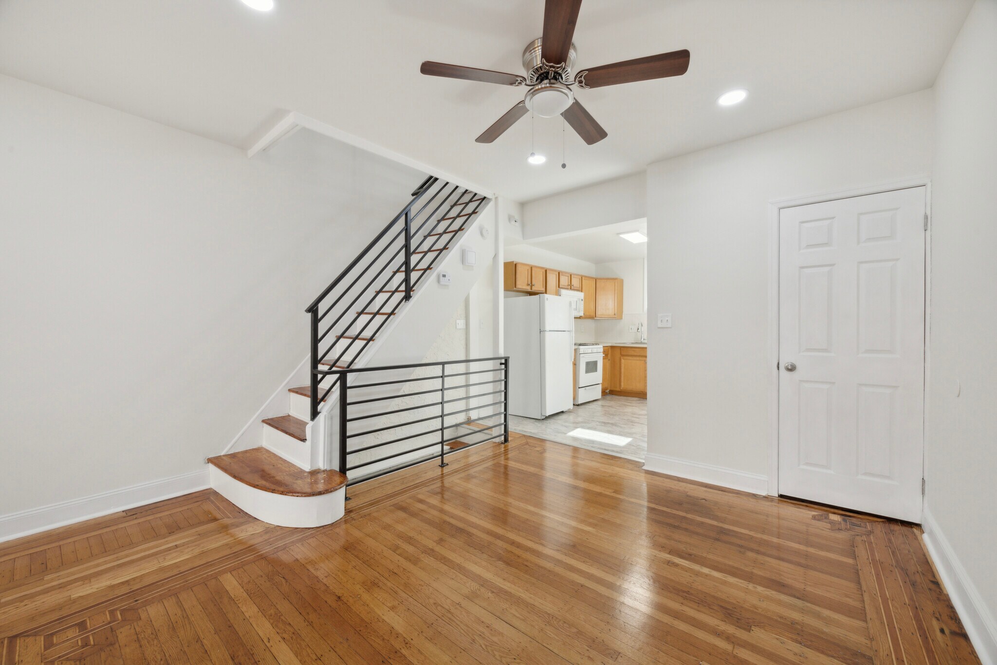 Building Photo - 524 Fernon St