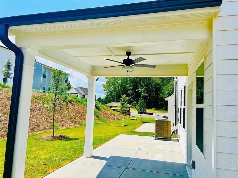 Building Photo - 34 Shelter Ln E