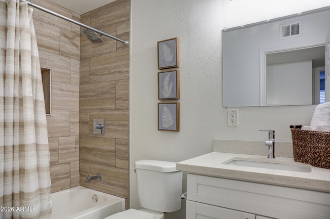 Building Photo - 7225 E Villa Way