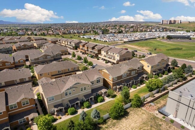 Building Photo - 5649 Saint Patrick View