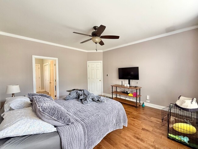 Building Photo - Spacious 3BD, 2.5BA Raleigh Home with First Floor Primary Bedroom & Fenced Yard