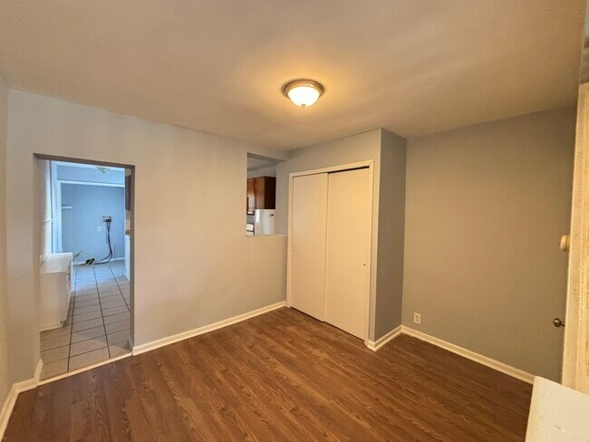 Building Photo - 3240 Tilton St