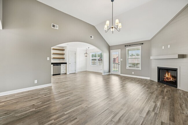 Building Photo - 219 Dugger Dr