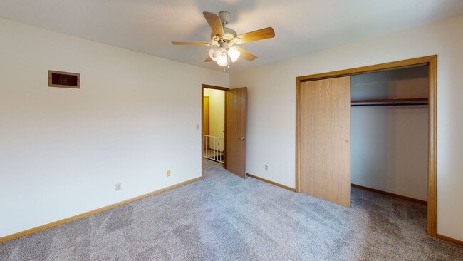 Building Photo - Sublease - 2 Bedroom Townhome Available March 9th, 2026