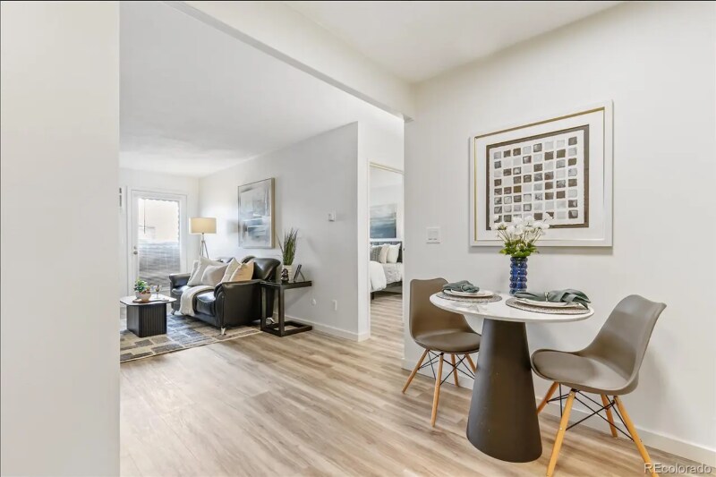 Building Photo - 10150 E Virginia Ave