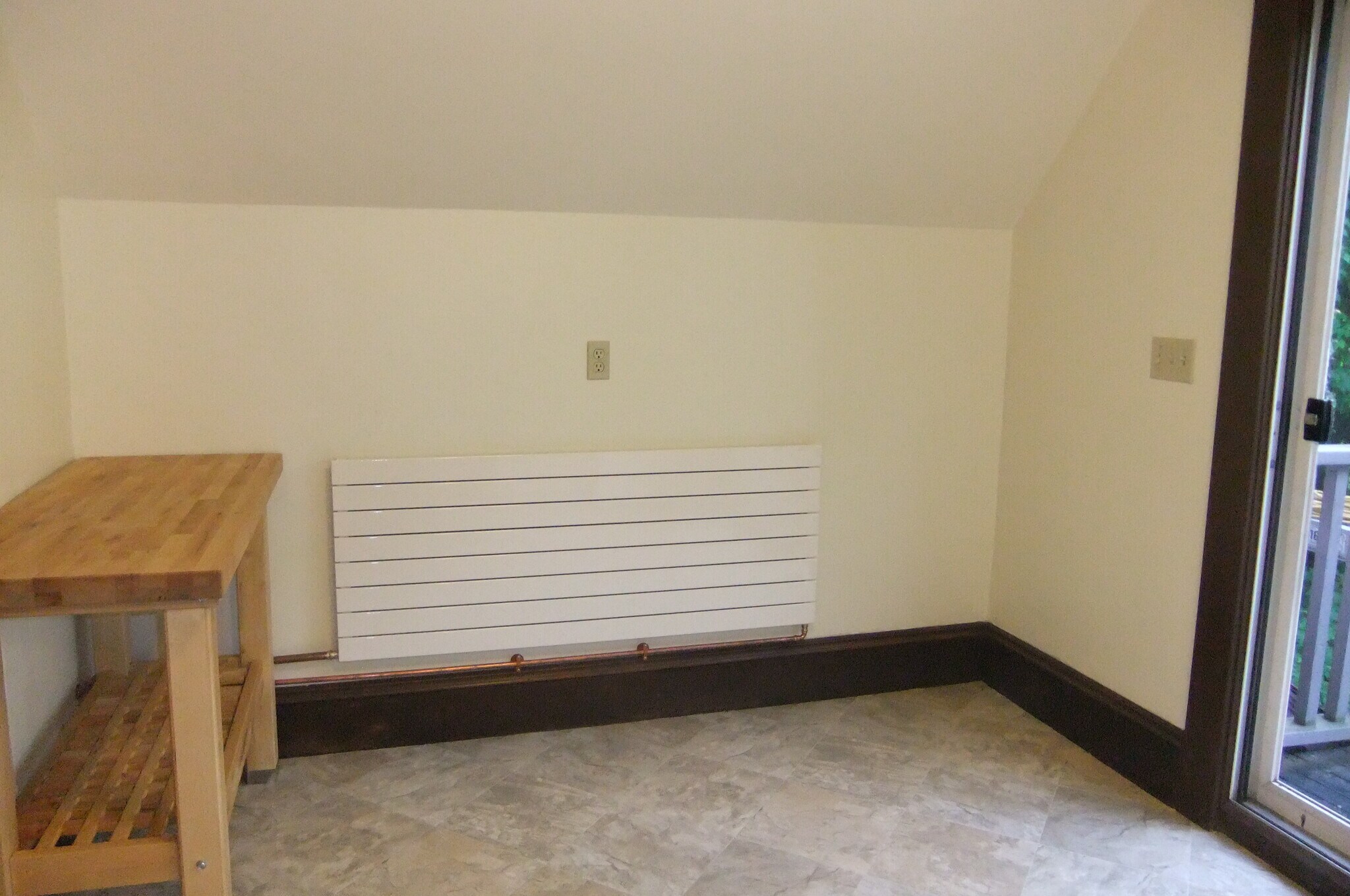 Building Photo - 61 Judkins St