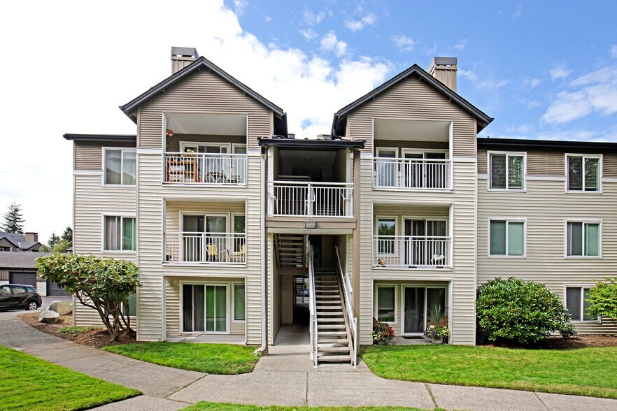 Building Photo - 12300 Harbour Pointe Blvd