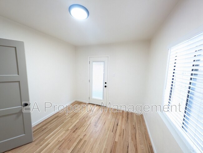 Building Photo - 1202 Truman St SE