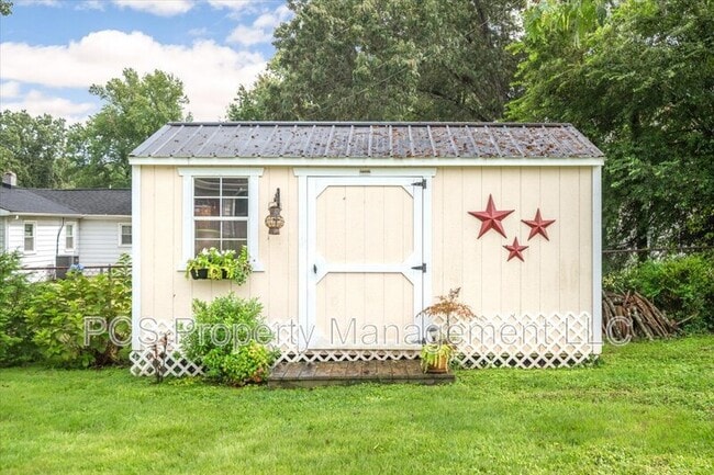 Building Photo - 16100 Gary Ave