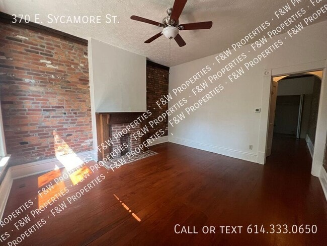 Building Photo - 370 E Sycamore St