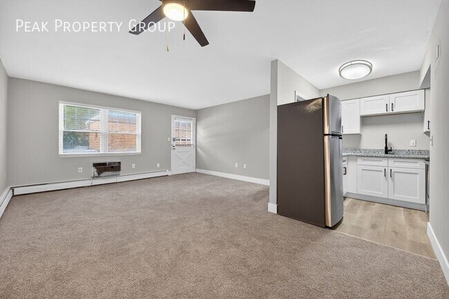 Building Photo - 6419 Montgomery Rd