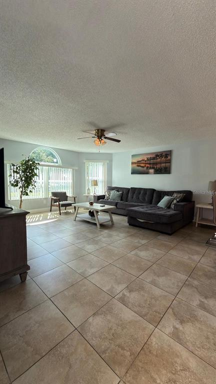 Building Photo - 5009 Laguna Bay Cir