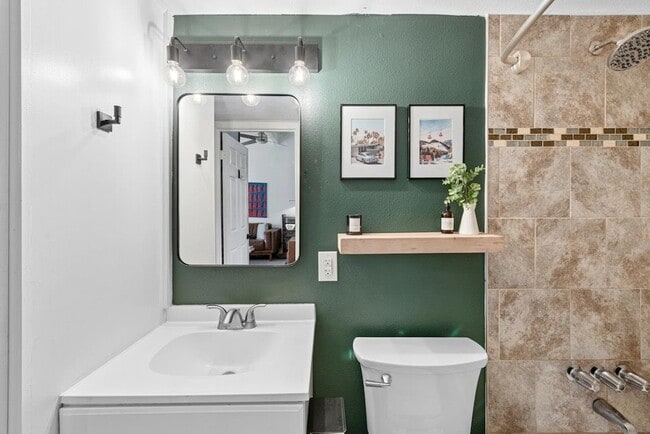 Building Photo - 5601 Woodrow Ave