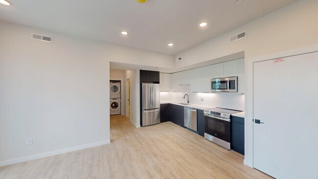 Building Photo - 24 Mt Pleasant St