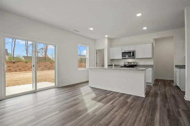 Building Photo - 4940 Redhead Dr