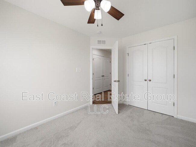 Building Photo - 22 Kirby Ct