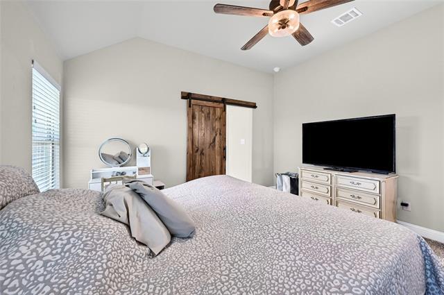 Building Photo - 4817 Enclave Dr