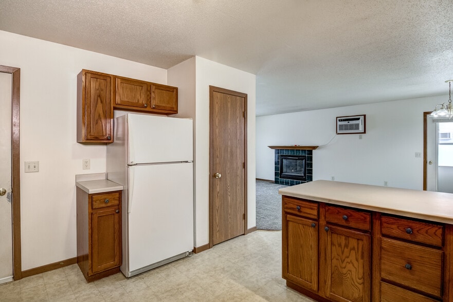 Building Photo - 1403 Glenn Pl