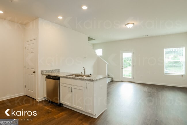 Building Photo - 115 Dudley Wy