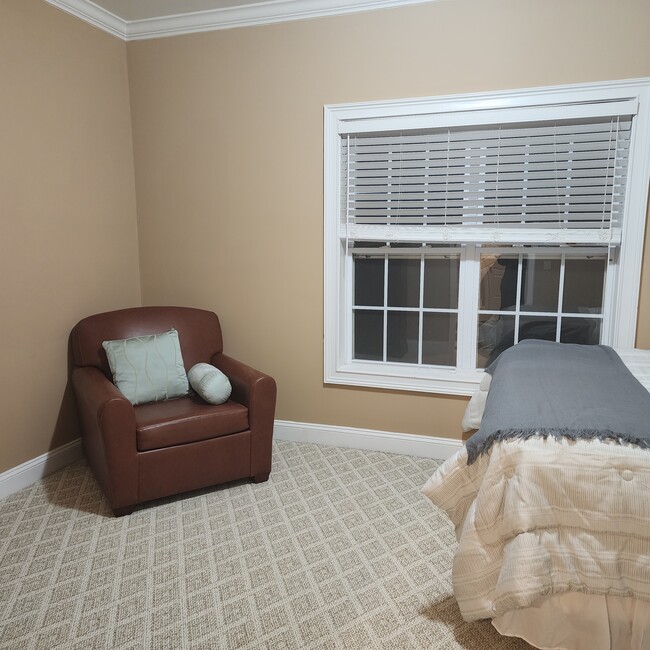 Building Photo - 337 Langshire Dr