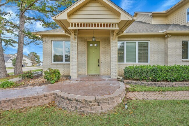 Building Photo - 28 Waters Edge St