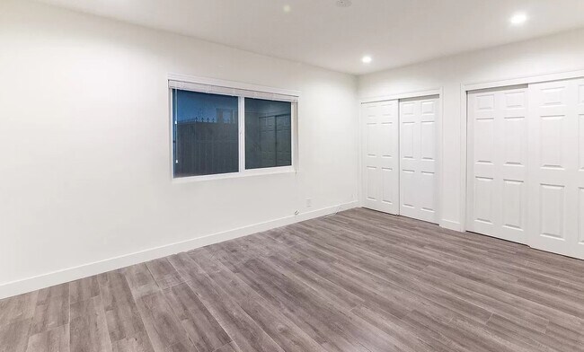 Building Photo - 1942 S Sherbourne Dr