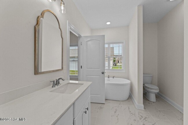 Building Photo - 4504 Laurel Rdg Dr