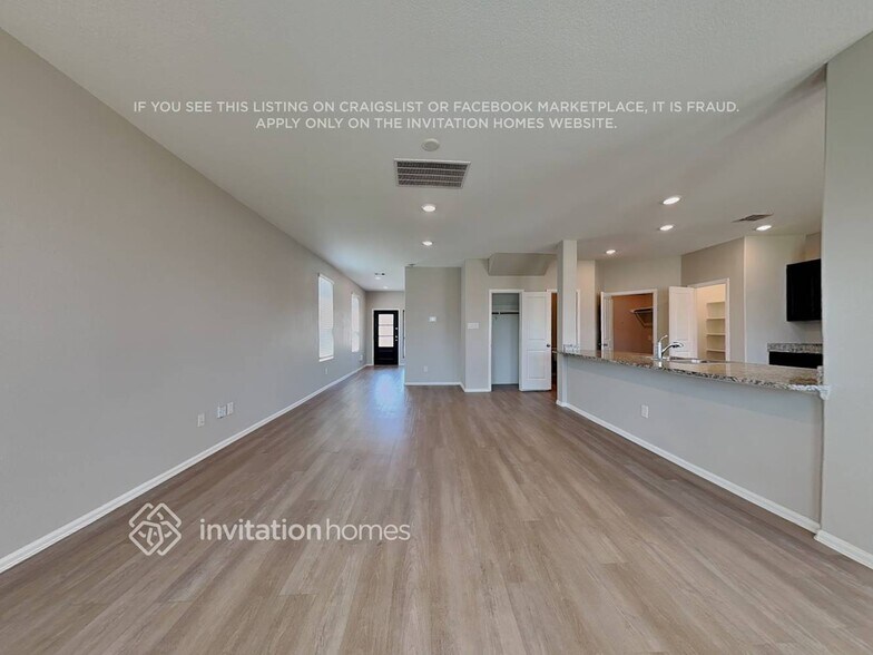 Building Photo - 18718 Charter Elm Dr