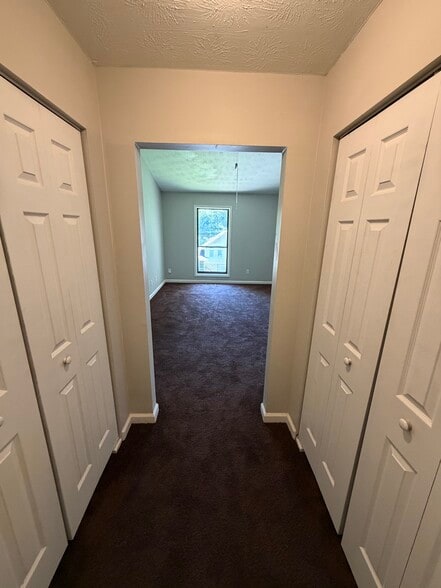 Building Photo - 1386 Williamsburg Ln