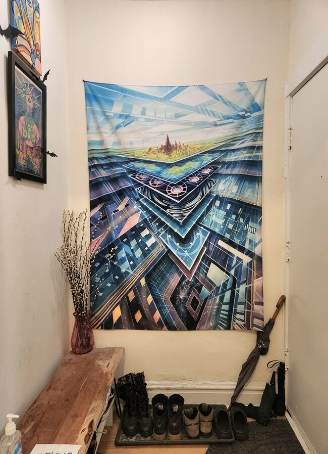 Building Photo - 4422 N St Louis Ave