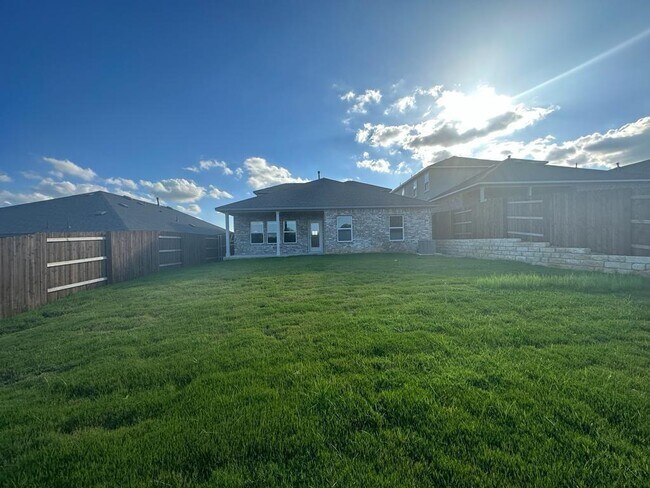 Building Photo - 2508 Indian Clover Trl