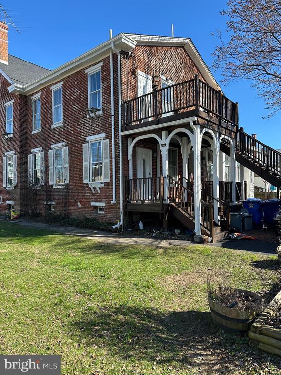 Building Photo - 22 Bispham St