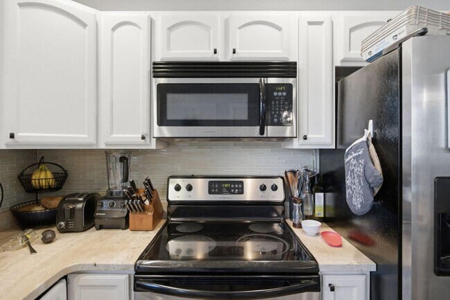 Building Photo - Two Bedroom Condominium located in Central Missoula